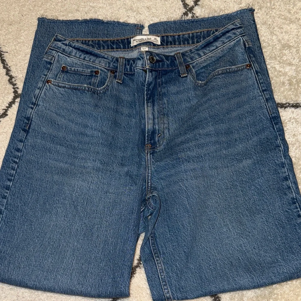 Abercrombie tall Classic Denim Straight Jeans - Picture 1 of 3